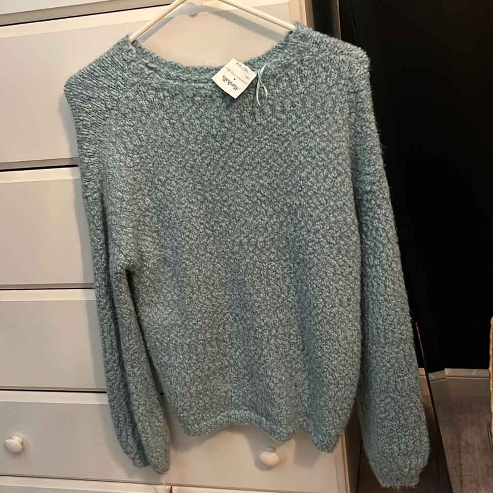 Super comfy oversized blue sweater. NWT. Womens small